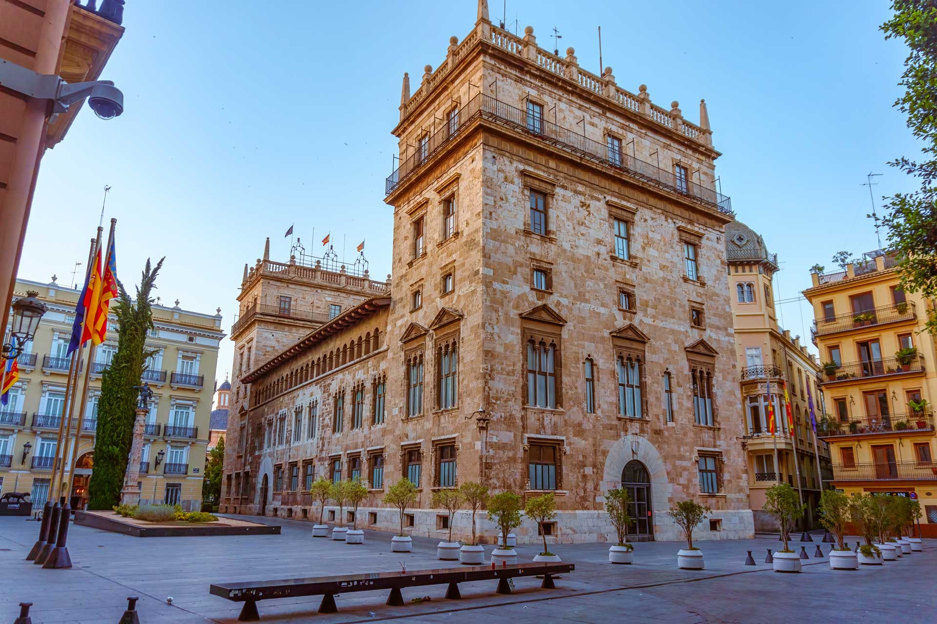 Livin'Valencia - Moving to Valencia with Family
