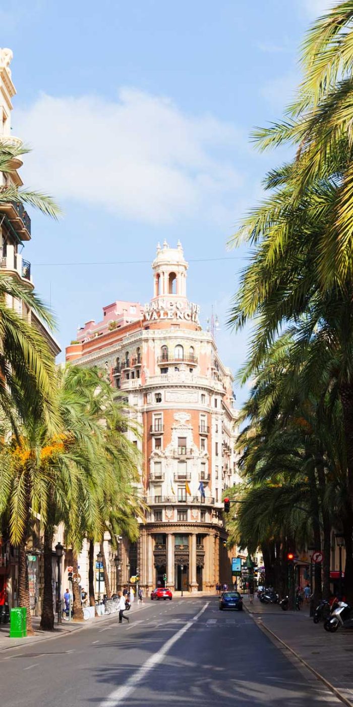 Livin’Valencia FAQ Clients 20 Frequently Asked Questions about our Relocation Service